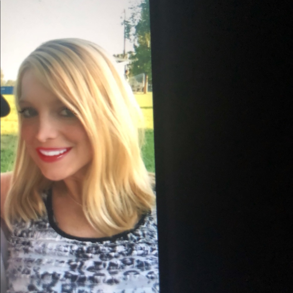 Meet your Posher, Sandi